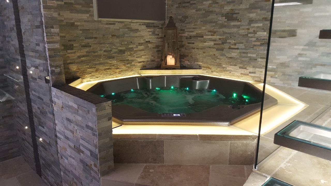 L'Eveil Des Sens Chateauneuf-le-Rouge Ngoại thất bức ảnh